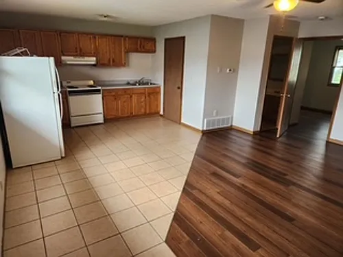 405 4th St Photo 1