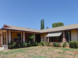 9649 Christmas Tree Ln, Lakeside, CA 92040