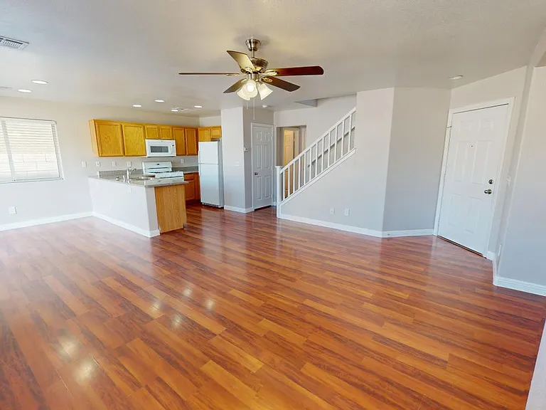 10225 Missouri Meadows St — Photo 5