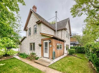 85 N Elma St W, Okotoks, AB T1S1J9