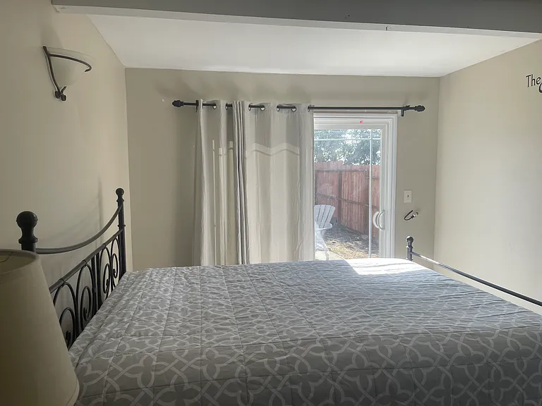 2045 Mariposa St — Photo 13