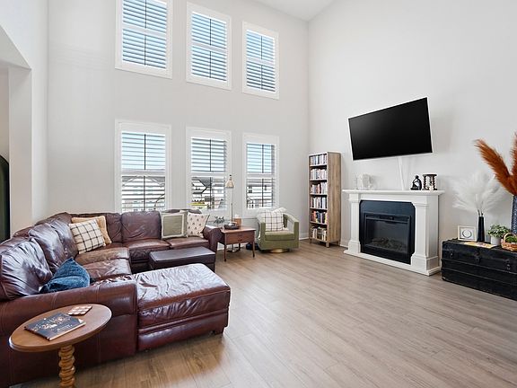 3rd image of 1204 Adison Rdg