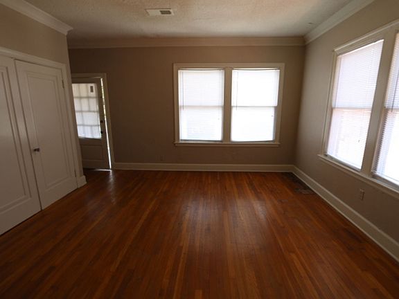 5th image of 90 N Belvedere Blvd APT 3