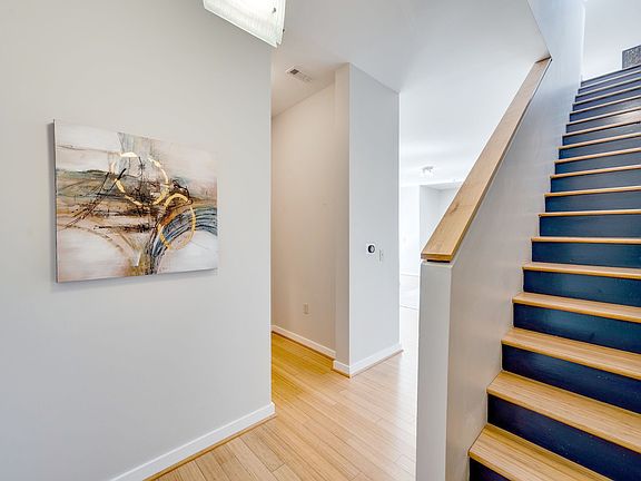 4th image of 1706 18th Ave S Suite 307