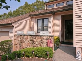 14 Hudson Watch Dr, Ossining, NY