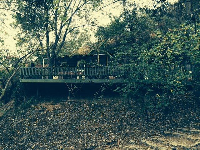 2nd image of 2423 N Beverly Glen Blvd