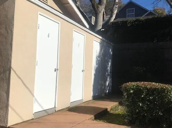 80 College Way APT 2, Auburn, CA 95603