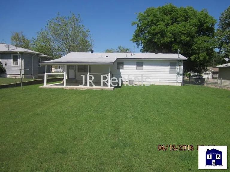2107 Brantley Ave — Photo 26