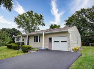 220 Vollmer Pkwy, Rochester, NY 14623