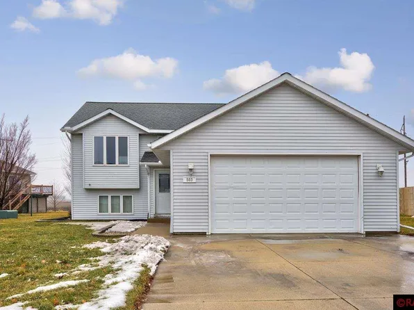 503 Sunset Ln, Lake Crystal, MN 56055