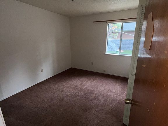 4th image of 1015 Glen Rd #B