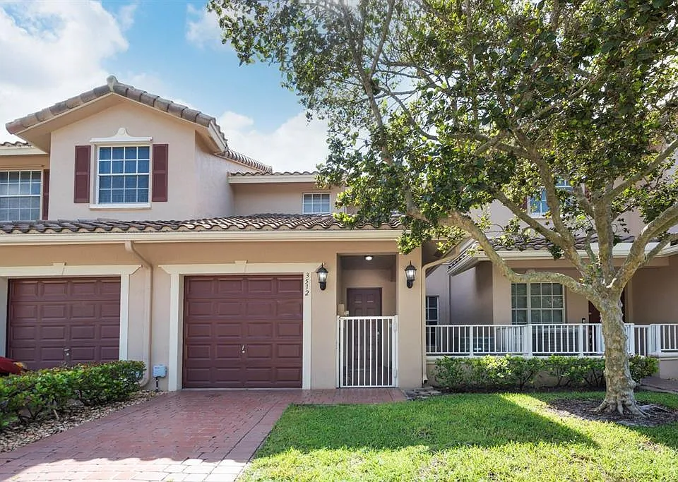 3512 Parkside Dr #3512