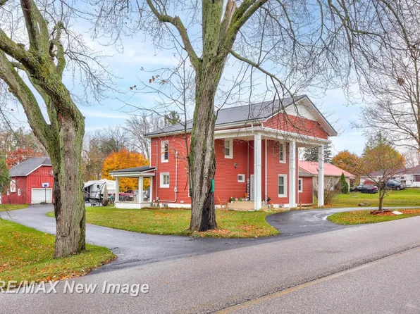 1573 Van Geisen Rd, Caro, MI 48723