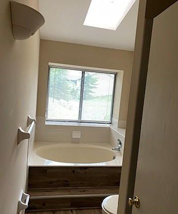 Master Bath Tub