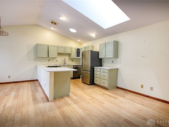 3rd image of 235 Park Meadows Dr