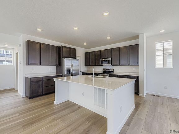 5th image of 8851 Waterleaf Lane