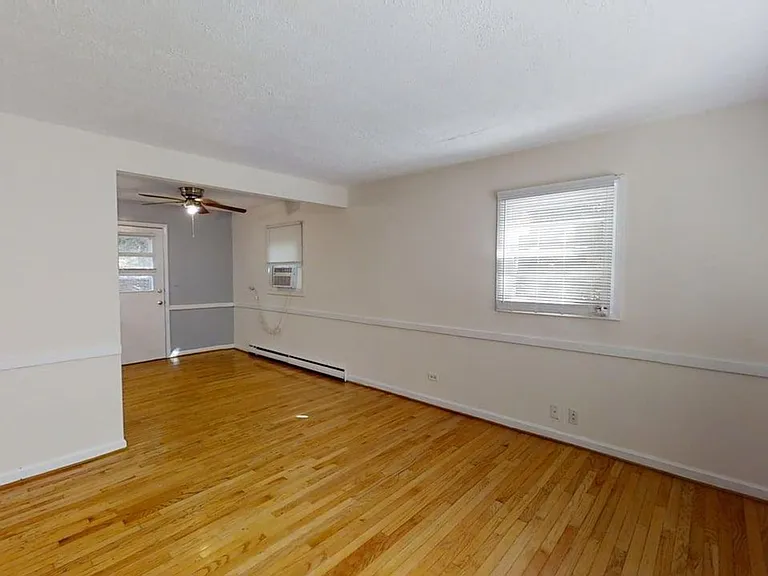1107 River Ct — Photo 17