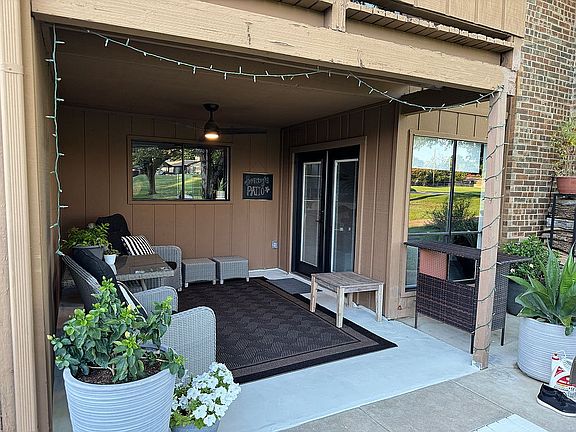 2nd image of 3148 Pin Oak Ct