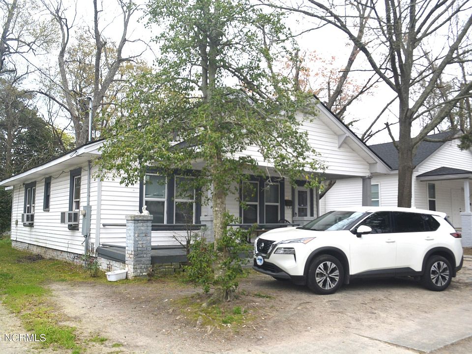 2nd image of 117 S Pine Street