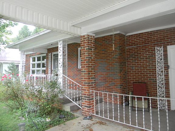 3rd image of 1163 Auxier Ave