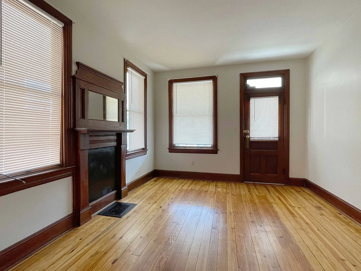 418-420 Market Street — Photo 2