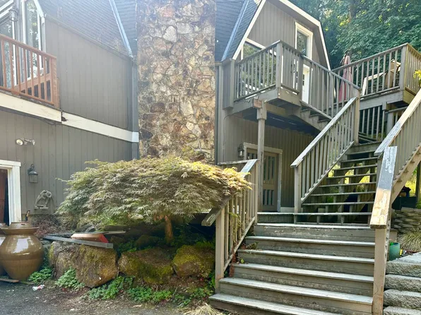 17425 SE 60th St Floor 1, Bellevue, WA 98006