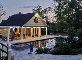 20445 Woodtrail Rd, Round Hill, VA 20141