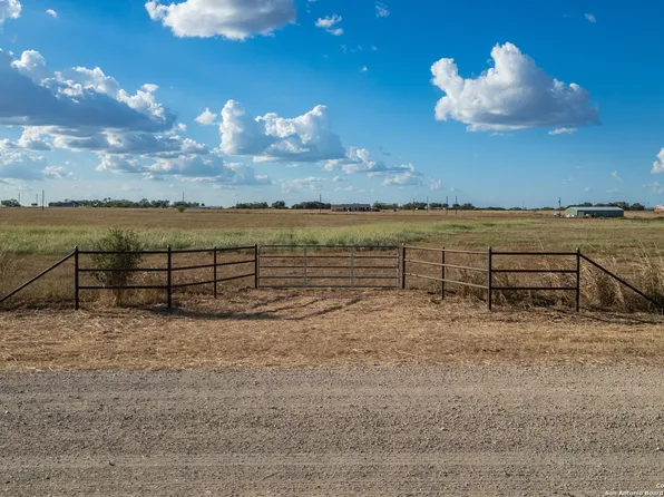 1580 County Road 132 LOT 9, Floresville, TX 78114