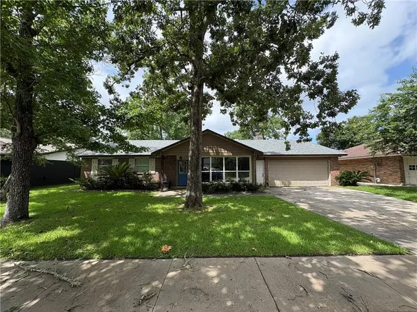 3637 Peach Tree St, Slidell, LA 70458