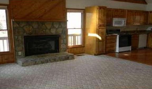 5th image of 2988 Bear Ln