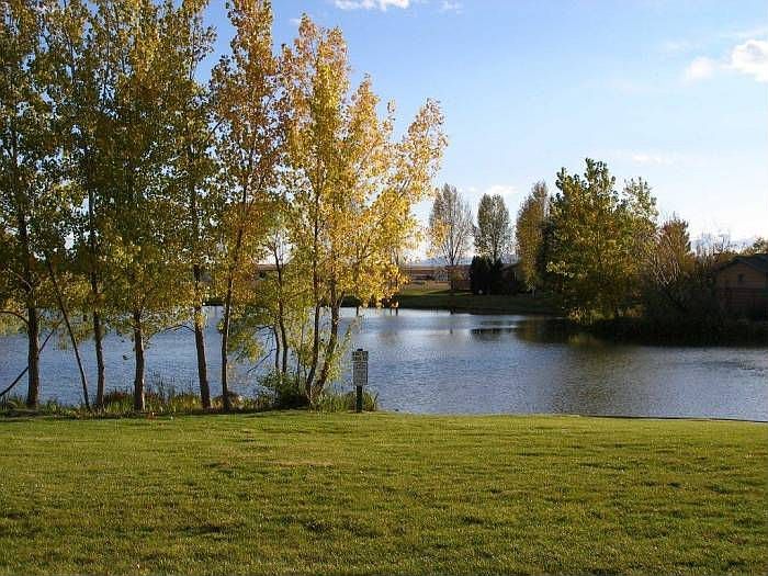 Community Lake