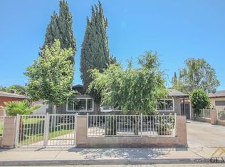 433 W Ash Ave, Shafter, CA 93263