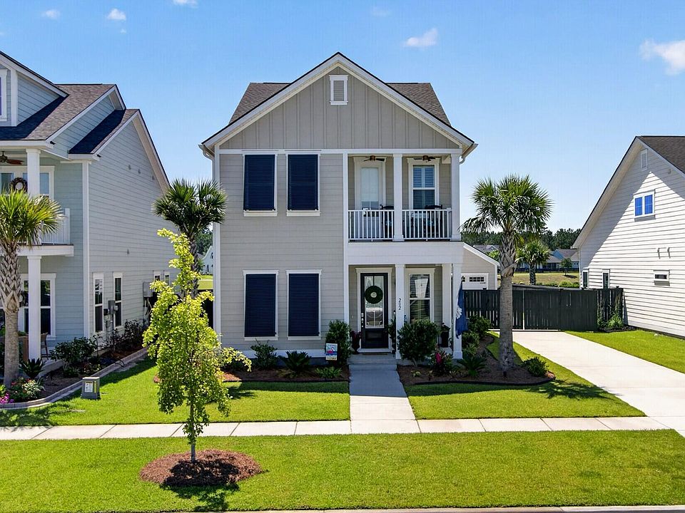 1st image of 202 Ashworth Dr