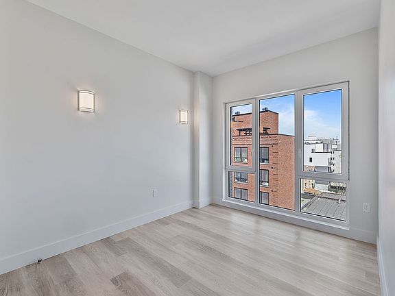5th image of 2605 Snyder Ave #6A