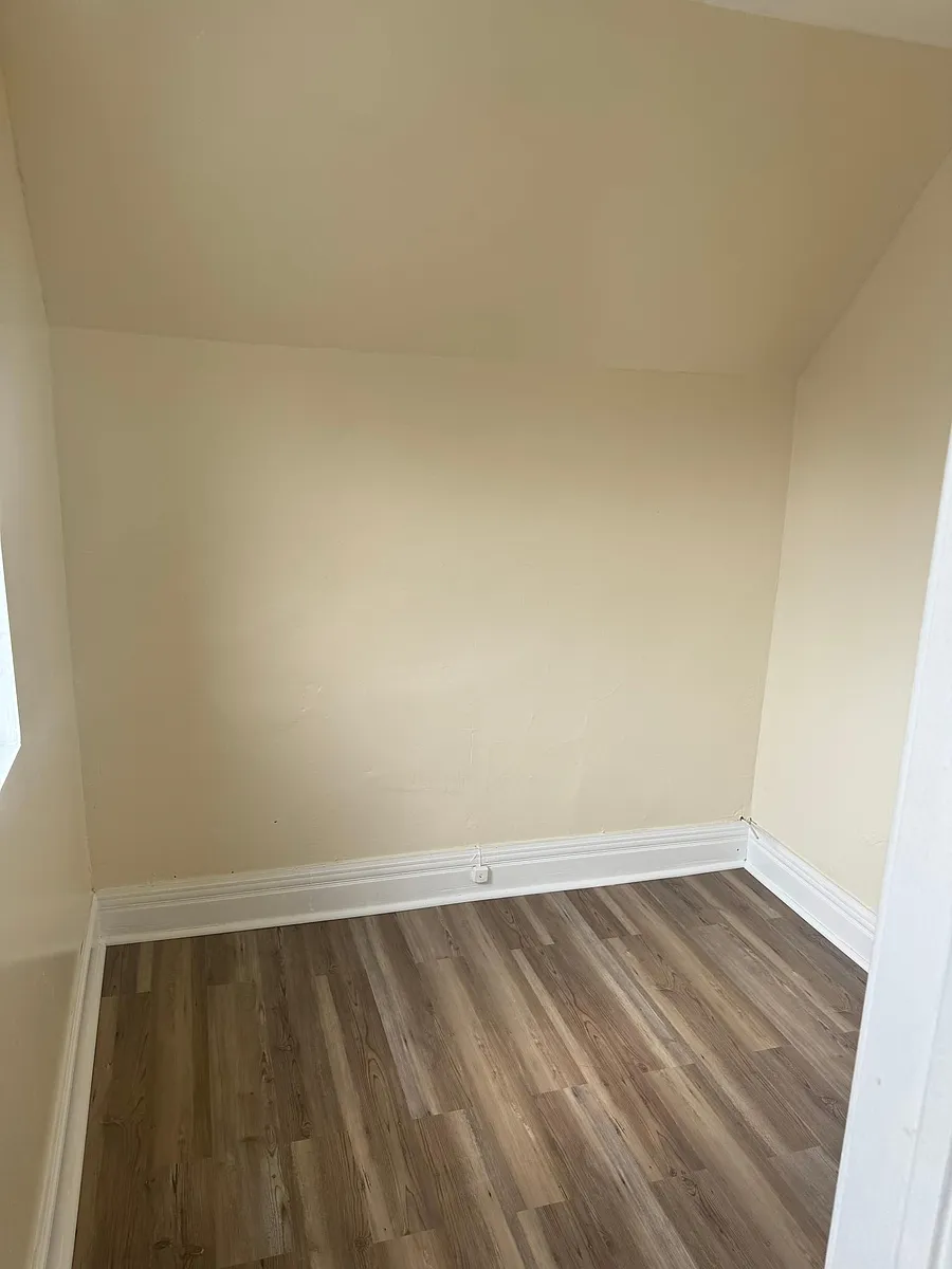 Building Photo - 46 Landon St #2
