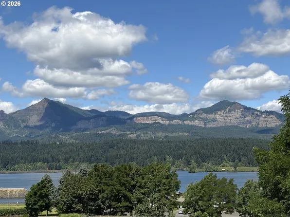 205 Wa Na Pa St, Cascade Locks, OR 97014