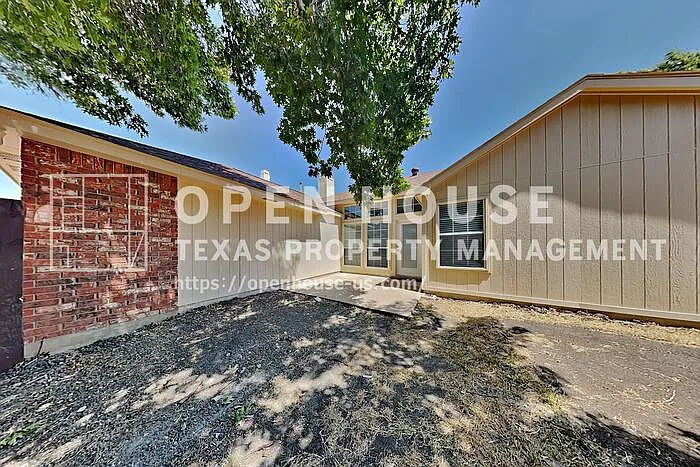 5905 Madison Dr — Photo 17