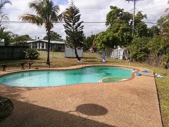 5th image of 1225 SW 28th Way