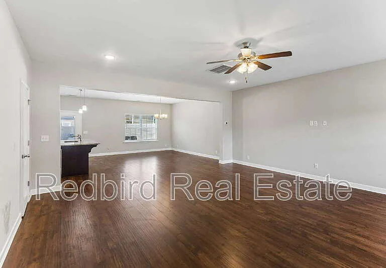 248 Rowlette Cir — Photo 4