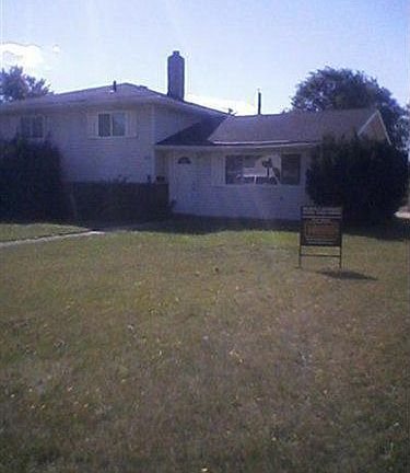 3rd image of 5520 Vickie Ln