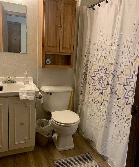 bathroom with tub shower