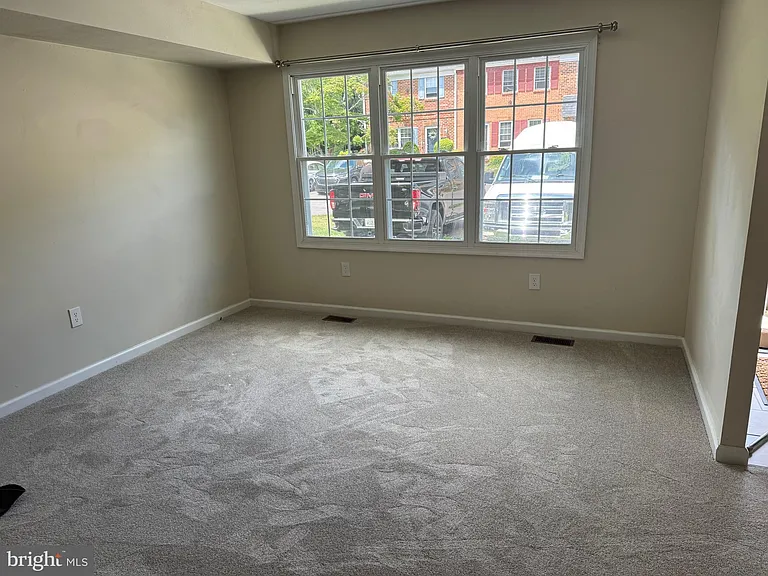 60 Providence Ave — Photo 42
