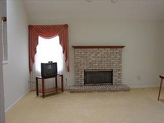 1st image of 261 Steeplechase Dr Unit Bl 9 Un 9