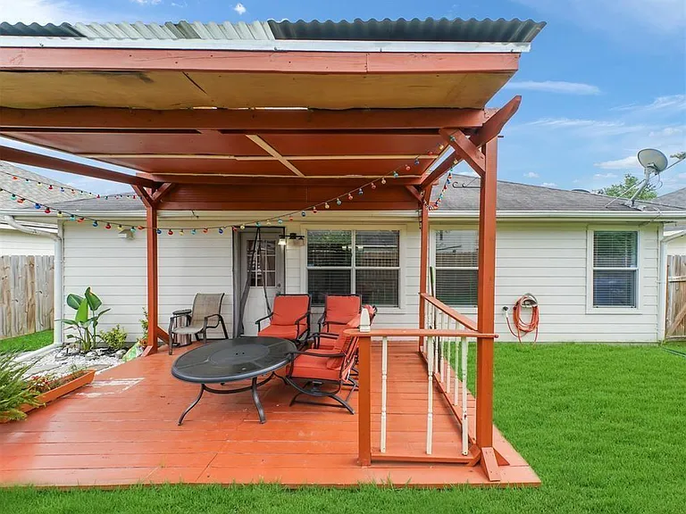 6619 Wellington Meadows Dr — Photo 25