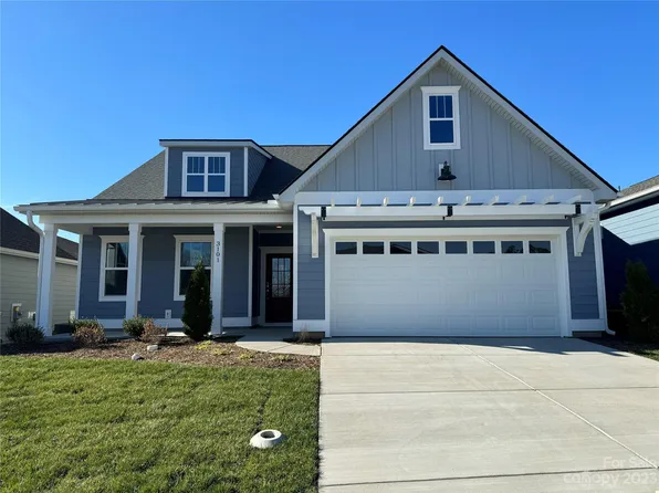 3101 Portside Ln, Denver, NC 28037