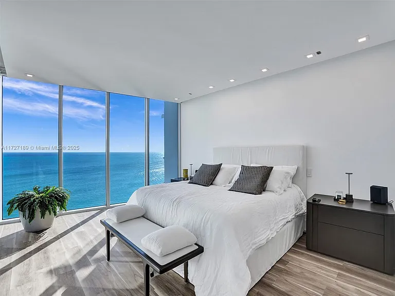 17001 Collins Ave #2308 — Photo 16