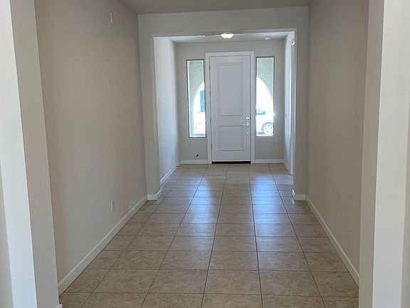 5th image of 1361 E Avenida Isabela