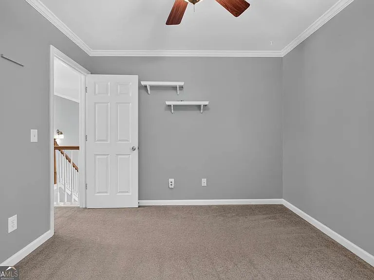 153 Fitzroy Ln — Photo 31
