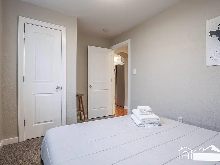 2820 W 24th Ave — Photo 15