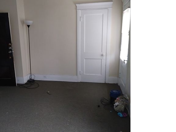4th image of 5807 Toledo St #5803